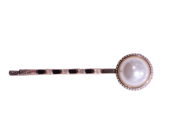 Single Pearl Pin