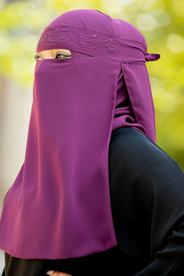 Adia Niqab Set in Plum