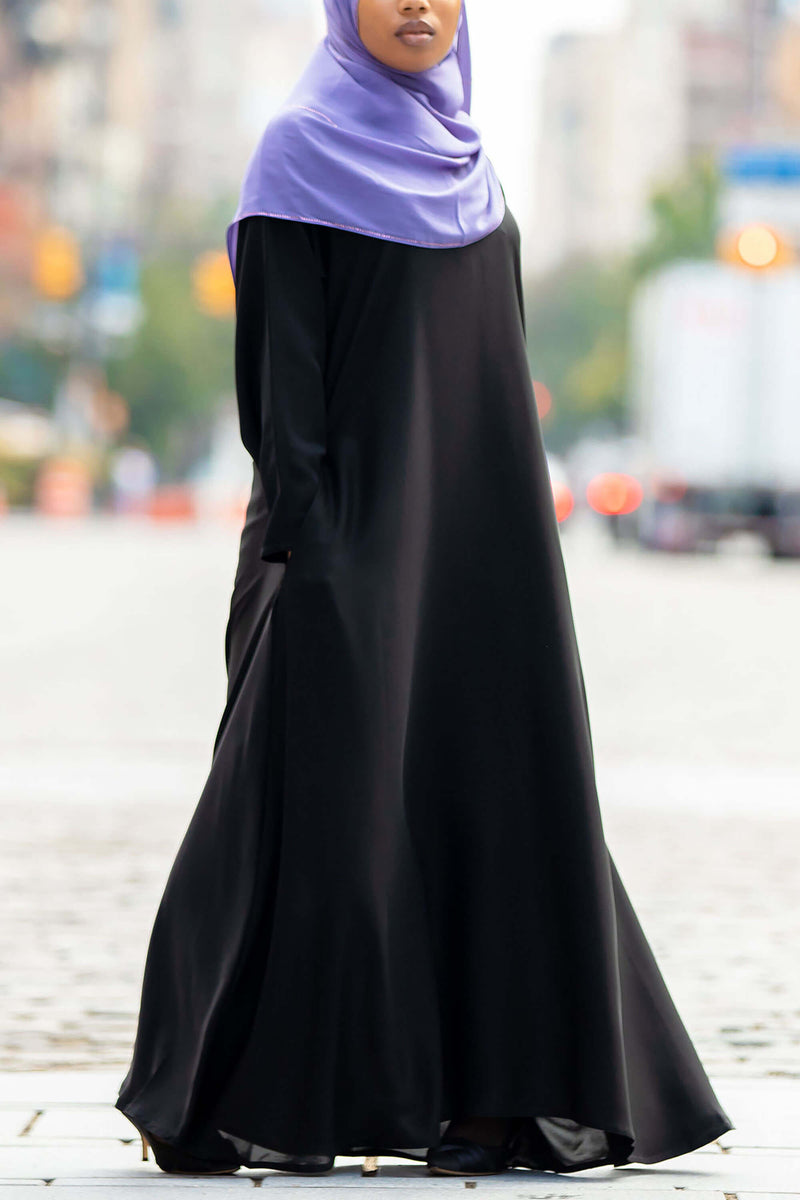 Madison Abaya in Black with Pockets