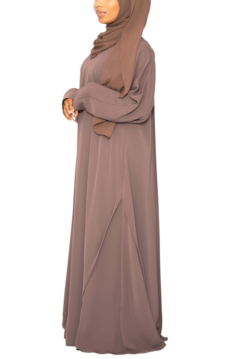 Enari Abaya in Chestnut